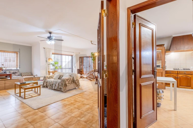 Moradia T4 para Venda em Alcabideche Foto 19