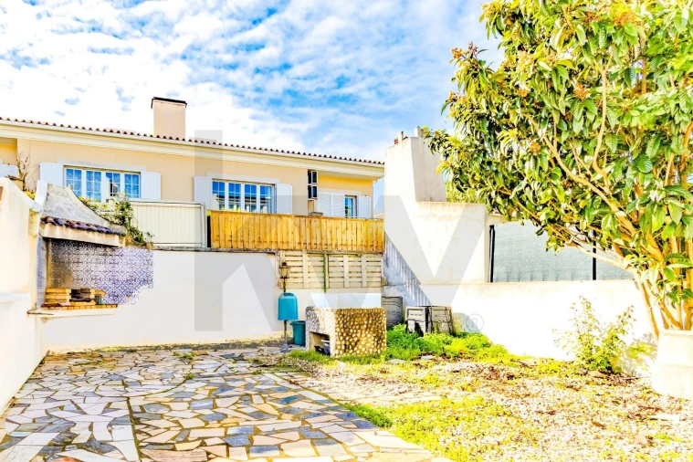 Moradia T4 para Venda em Alcabideche Foto 41