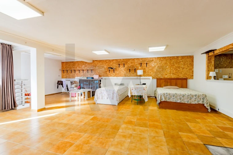 Moradia T4 para Venda em Alcabideche Foto 37