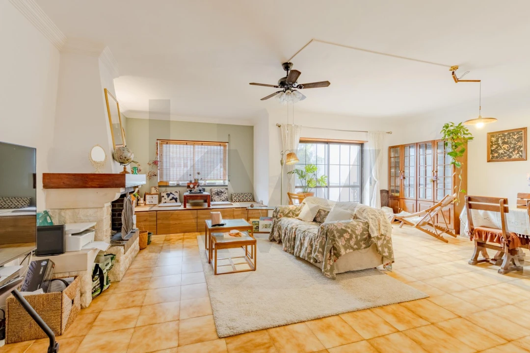 Moradia T4 para Venda em Alcabideche Foto 13