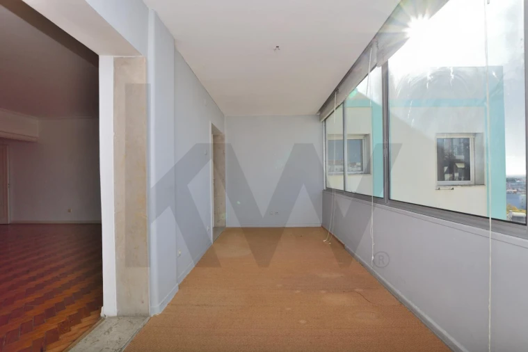 Apartamento T4 para Venda em Estrela Foto 8