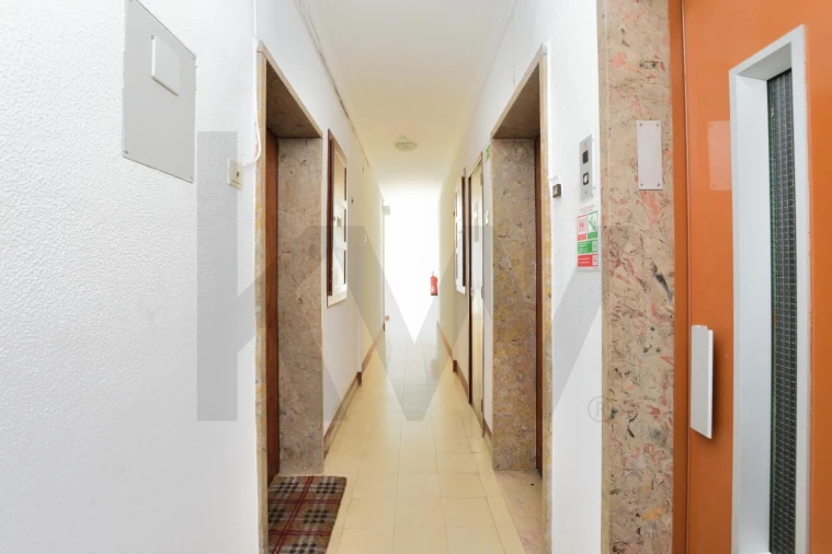 Apartamento T4 para Venda em Estrela Foto 44