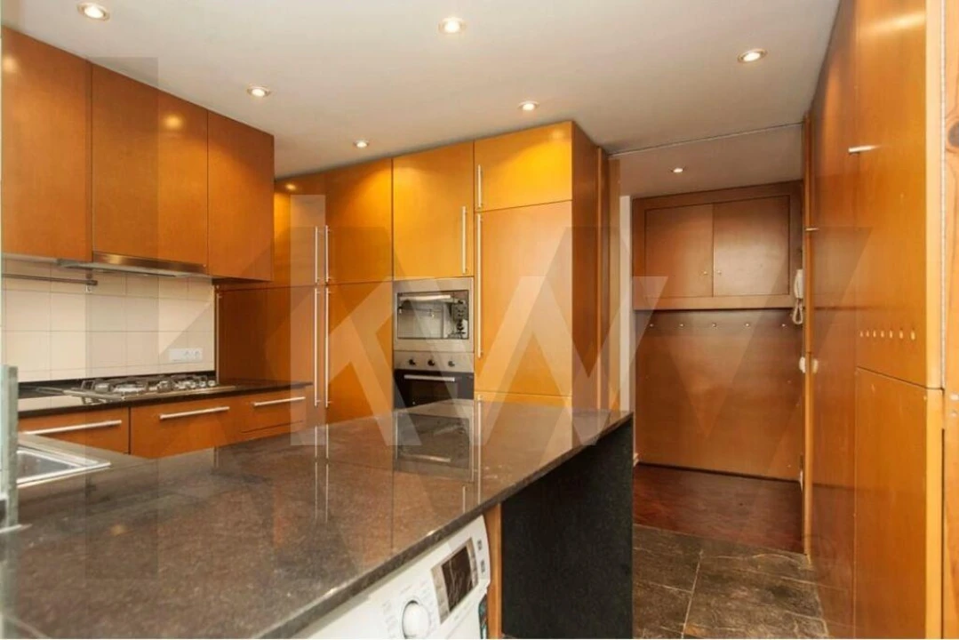 Apartamento T4 para Arrendamento em Estrela Foto 13