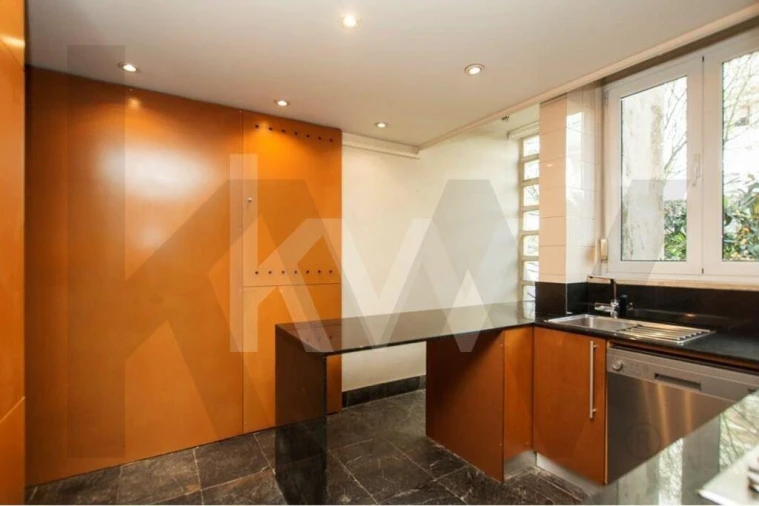 Apartamento T4 para Arrendamento em Estrela Foto 12