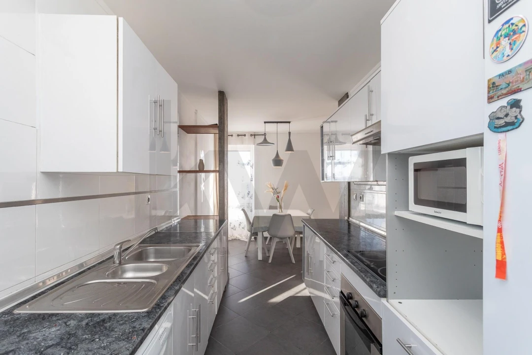 Apartamento T3 para Venda em Massamá e Monte Abraão Foto 21