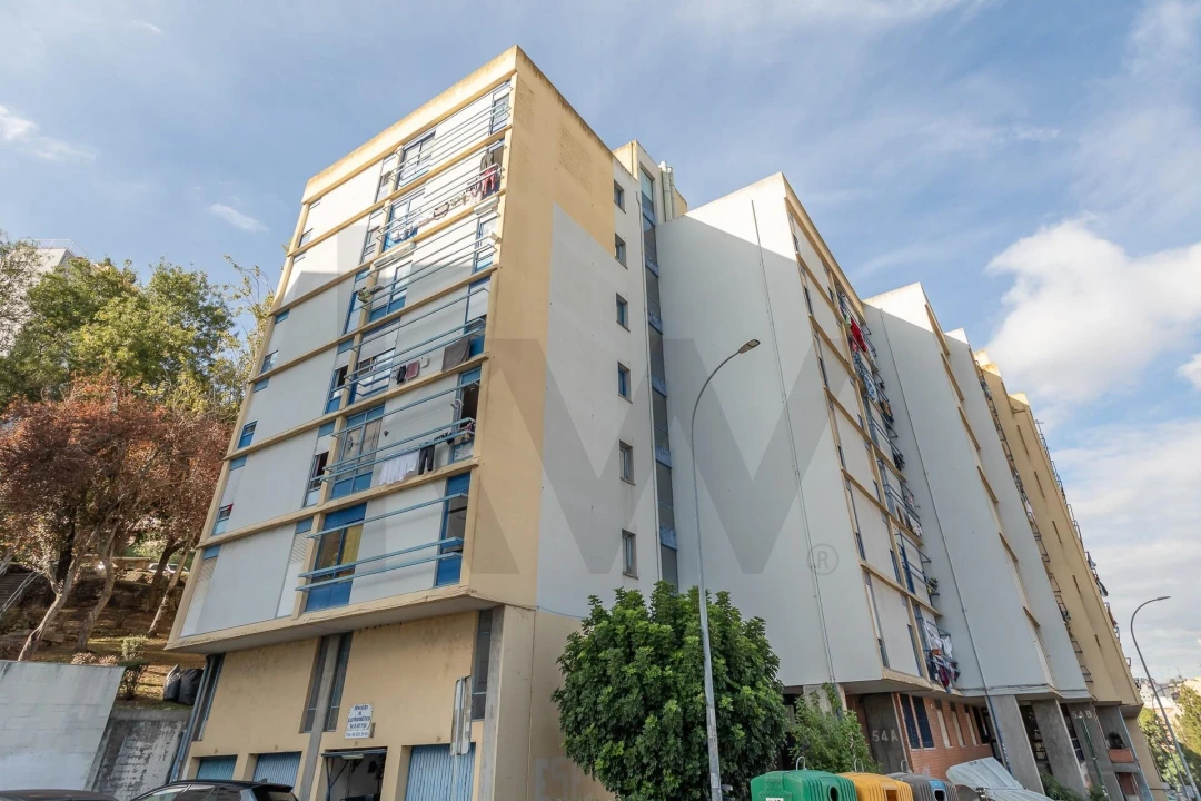 Apartamento T3 para Venda em Massamá e Monte Abraão Foto 5