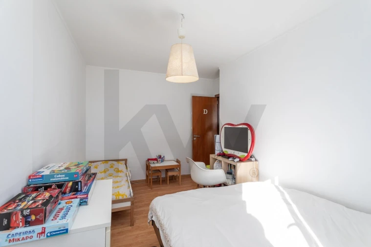 Apartamento T3 para Venda em Massamá e Monte Abraão Foto 35