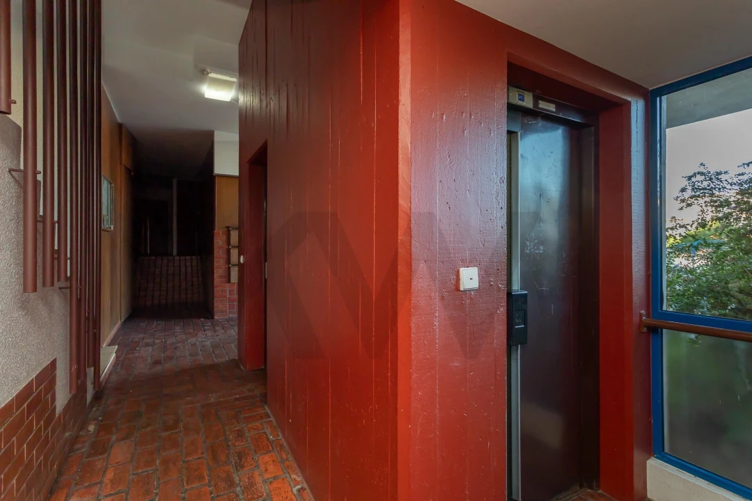 Apartamento T3 para Venda em Massamá e Monte Abraão Foto 8