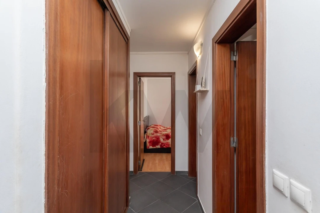 Apartamento T3 para Venda em Massamá e Monte Abraão Foto 25