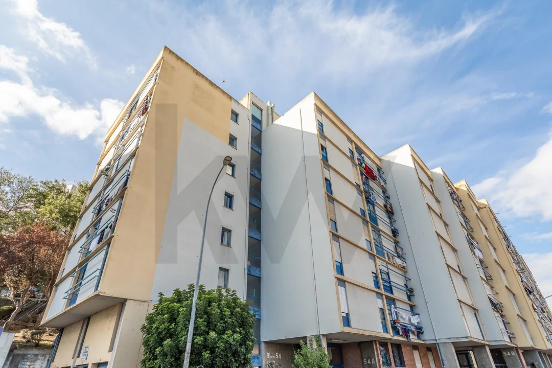 Apartamento T3 para Venda em Massamá e Monte Abraão Foto 3