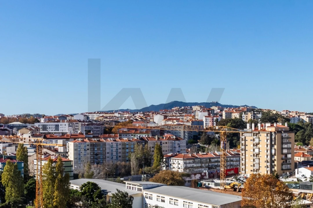 Apartamento T4 para Venda em Agualva e Mira-Sintra Foto 34