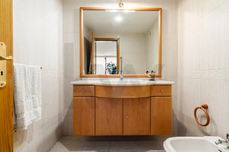 Apartamento T4 para Venda em Agualva e Mira-Sintra Foto 24