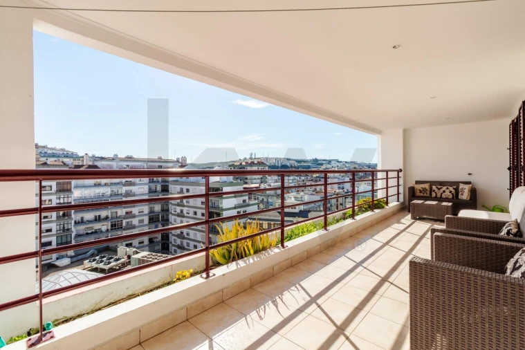 Apartamento T4 para Venda em Agualva e Mira-Sintra Foto 29