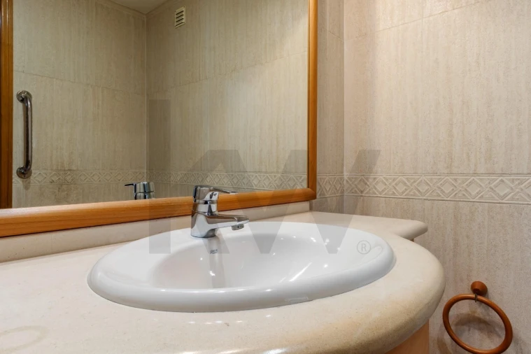 Apartamento T4 para Venda em Agualva e Mira-Sintra Foto 25