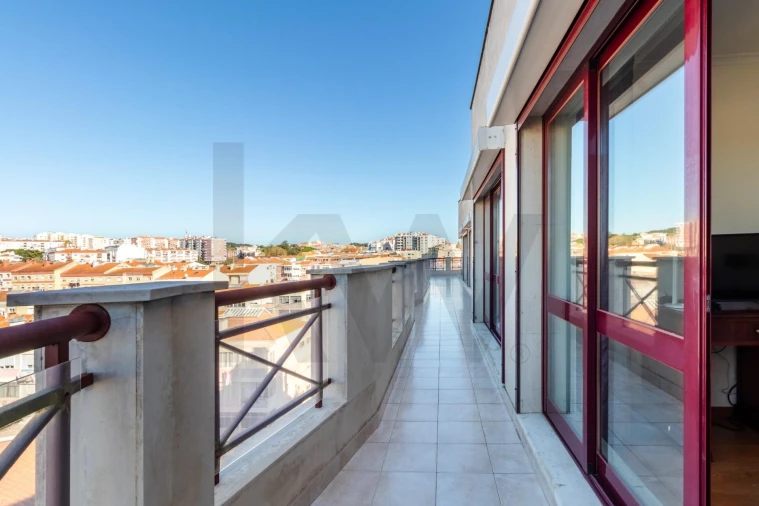 Apartamento T4 para Venda em Agualva e Mira-Sintra Foto 33