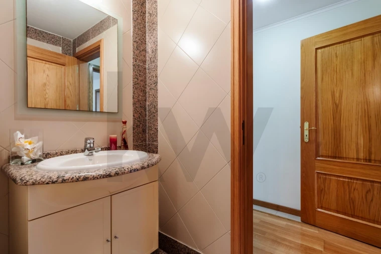 Apartamento T4 para Venda em Agualva e Mira-Sintra Foto 50