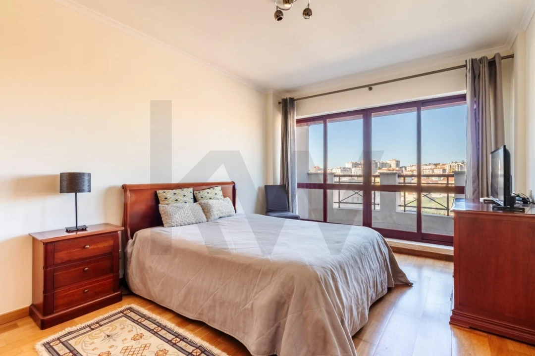 Apartamento T4 para Venda em Agualva e Mira-Sintra Foto 30