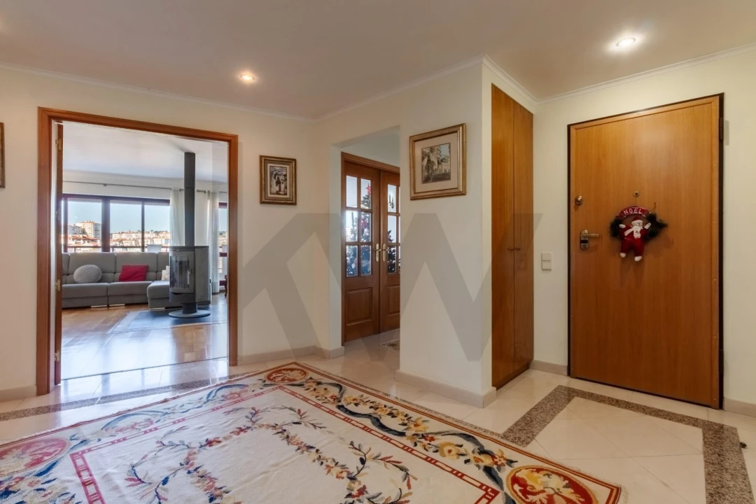 Apartamento T4 para Venda em Agualva e Mira-Sintra Foto 54