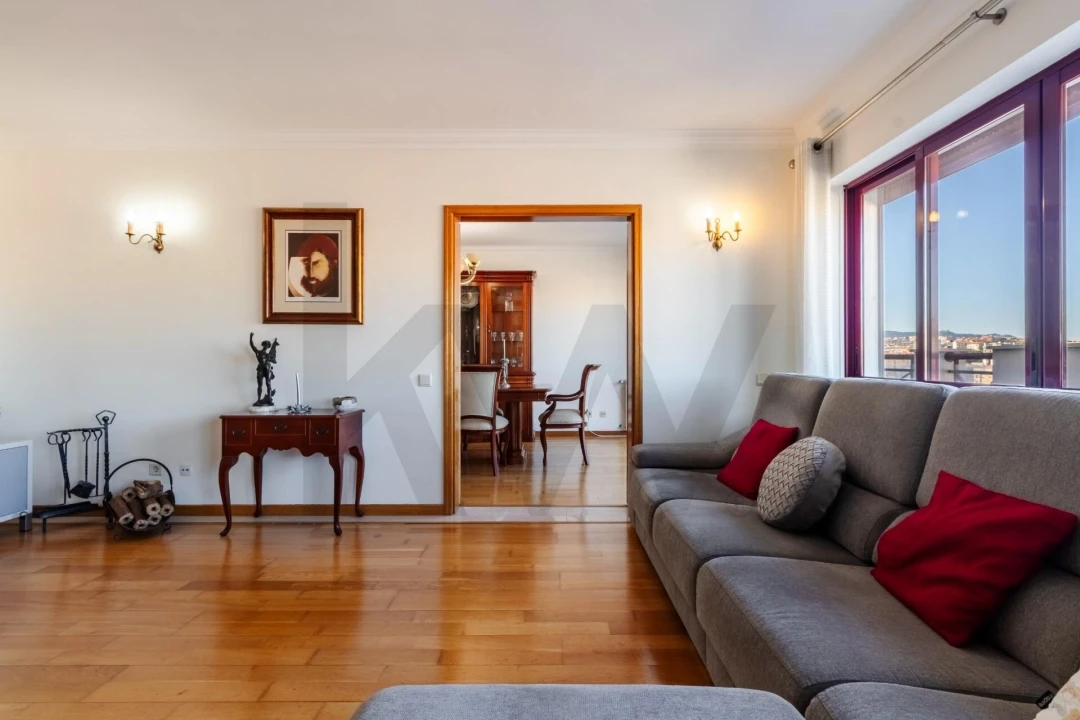 Apartamento T4 para Venda em Agualva e Mira-Sintra Foto 46