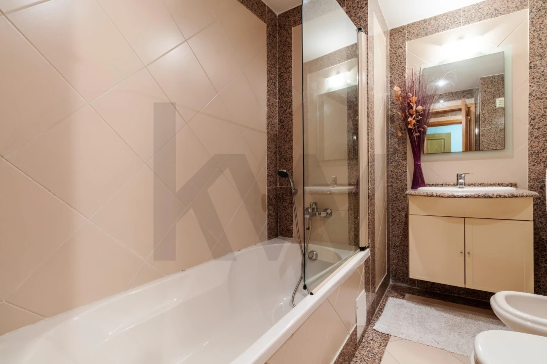 Apartamento T4 para Venda em Agualva e Mira-Sintra Foto 52