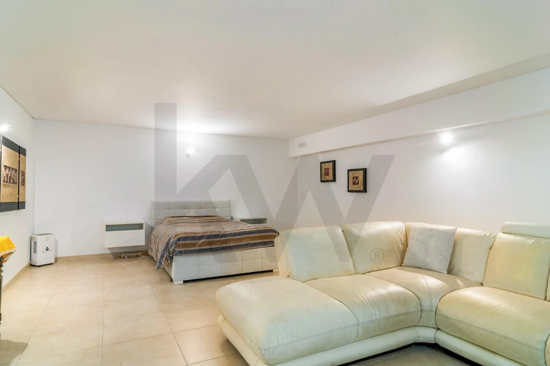 Moradia T4 para Venda em Santa Maria e São Miguel, São Martinho, São Pedro Penaferrim Foto 25