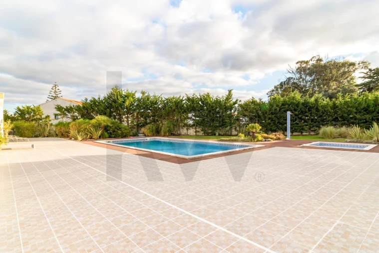 Moradia T4 para Venda em Santa Maria e São Miguel, São Martinho, São Pedro Penaferrim Foto 28