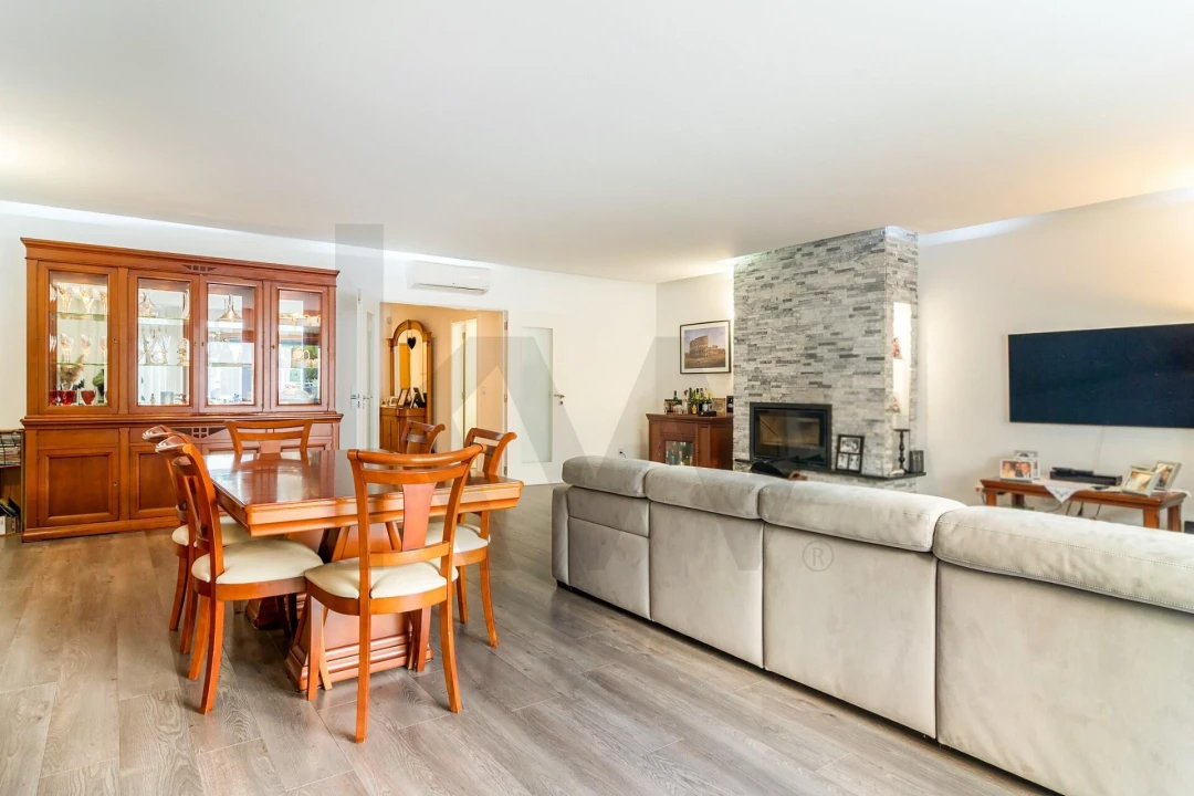 Moradia T4 para Venda em Santa Maria e São Miguel, São Martinho, São Pedro Penaferrim Foto 12