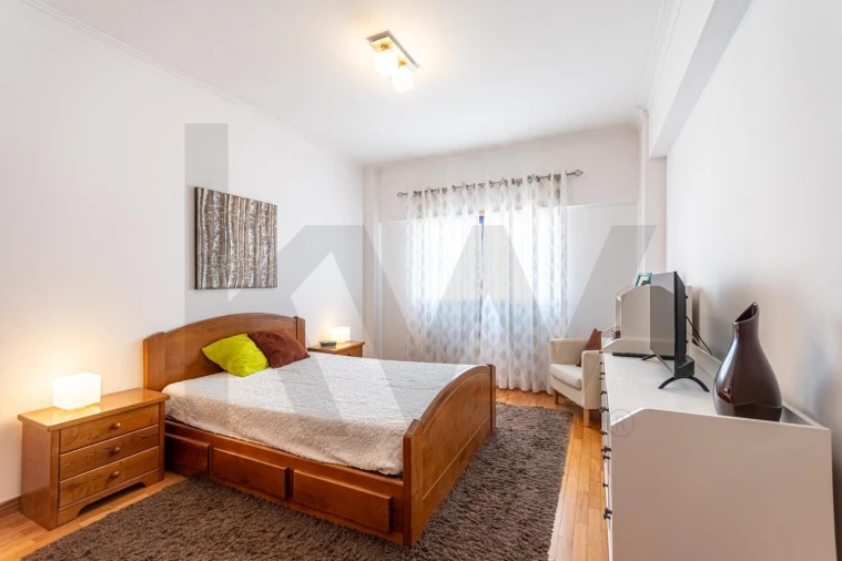 Apartamento T3 para Venda em Águas Livres Foto 14