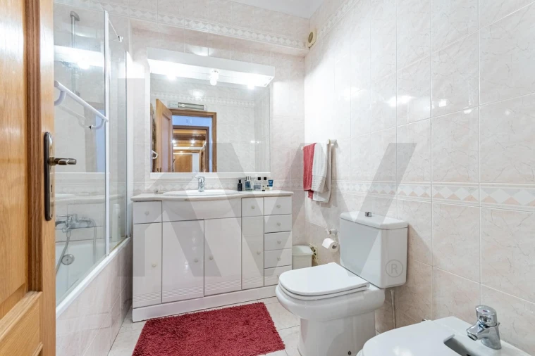 Apartamento T3 para Venda em Águas Livres Foto 17