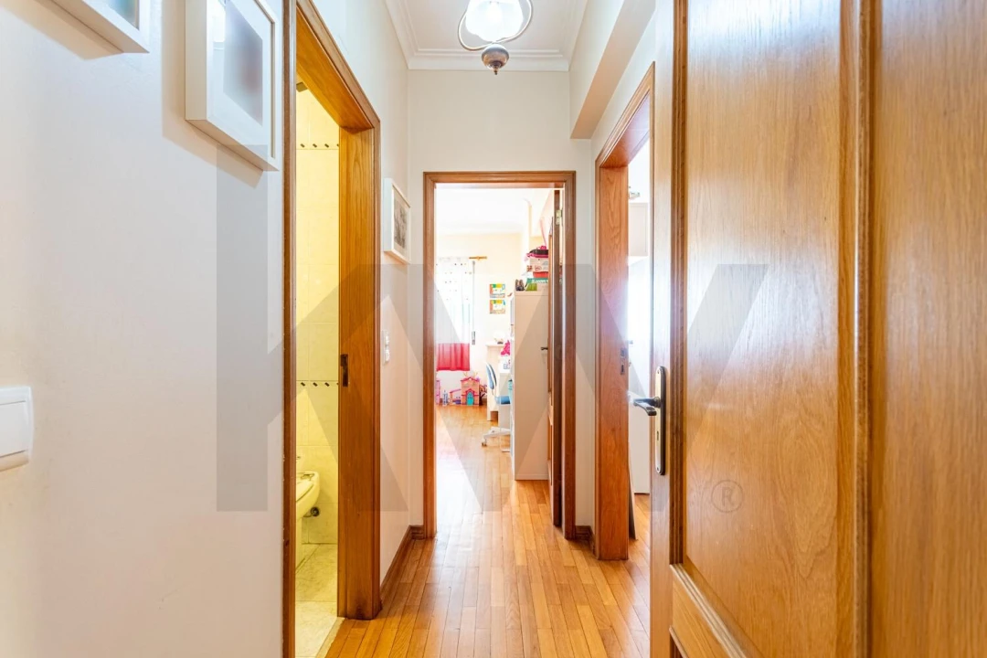 Apartamento T3 para Venda em Águas Livres Foto 7