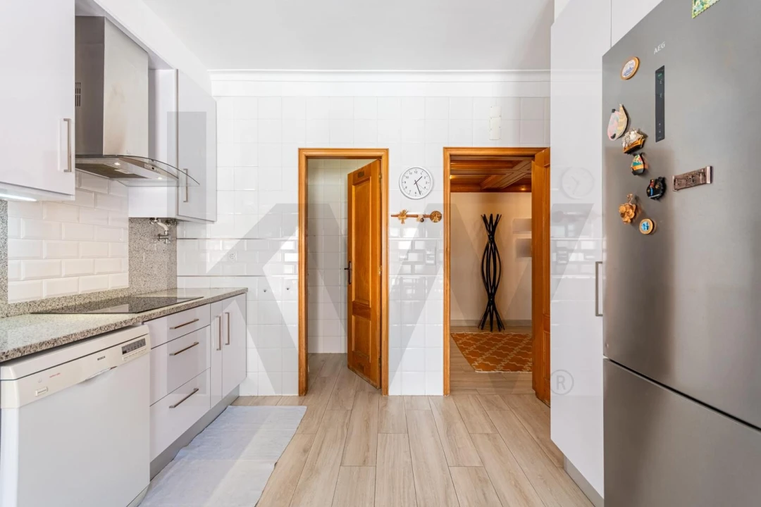 Apartamento T3 para Venda em Águas Livres Foto 31