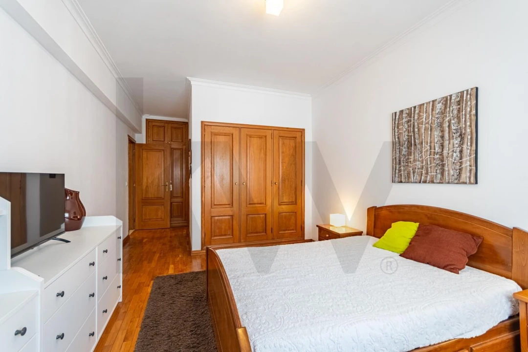 Apartamento T3 para Venda em Águas Livres Foto 15