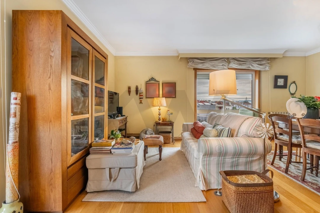 Apartamento T3 para Venda em Subportela, Deocriste e Portela Susã Foto 4