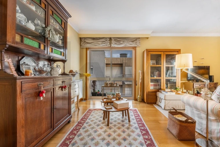 Apartamento T3 para Venda em Subportela, Deocriste e Portela Susã Foto 5