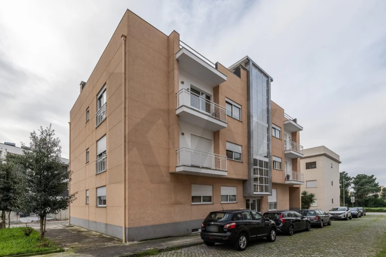 Apartamento T3 para Venda em Subportela, Deocriste e Portela Susã