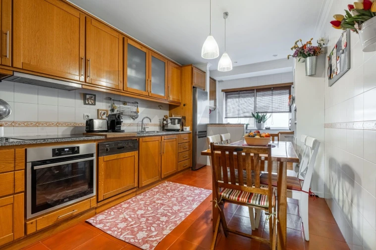 Apartamento T3 para Venda em Subportela, Deocriste e Portela Susã Foto 8