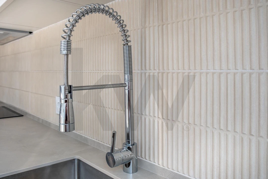 Apartamento T3 para Venda em Areeiro Foto 8