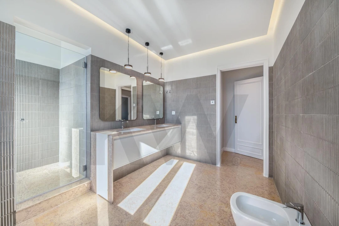 Apartamento T3 para Venda em Areeiro Foto 17