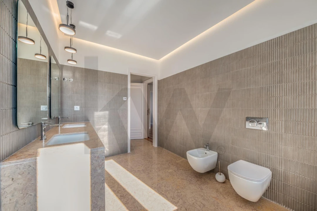 Apartamento T3 para Venda em Areeiro Foto 16