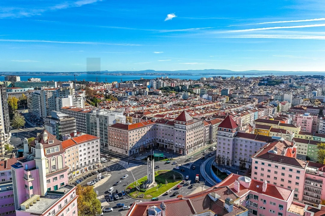 Apartamento T3 para Venda em Areeiro Foto 30