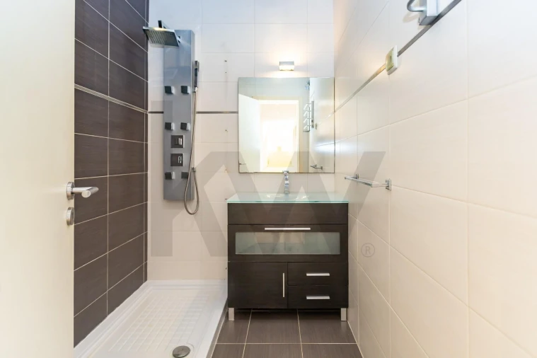 Apartamento T3 para Venda em Seixal, Arrentela e Aldeia de Paio Pires Foto 34