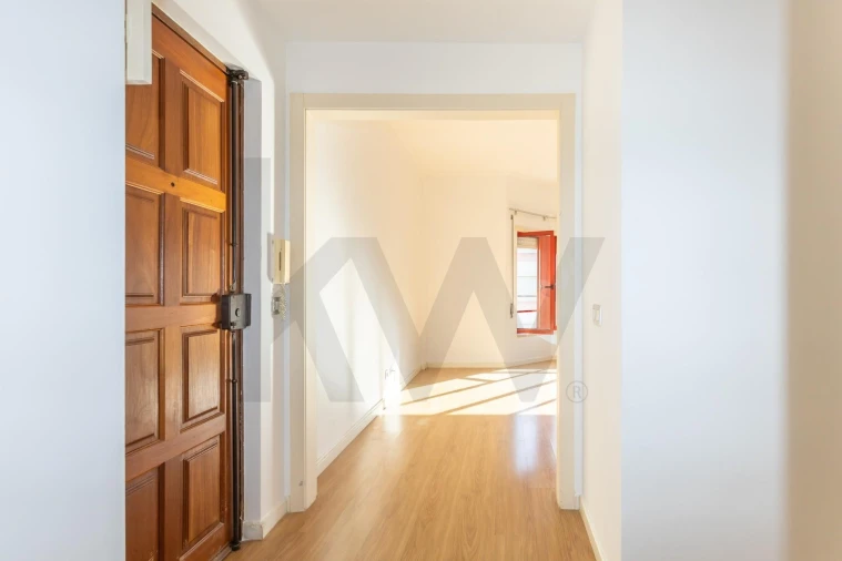 Apartamento T3 para Venda em Seixal, Arrentela e Aldeia de Paio Pires Foto 7