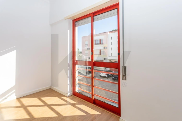 Apartamento T3 para Venda em Seixal, Arrentela e Aldeia de Paio Pires Foto 30