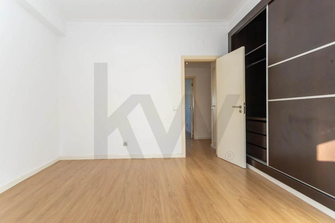 Apartamento T3 para Venda em Seixal, Arrentela e Aldeia de Paio Pires Foto 29