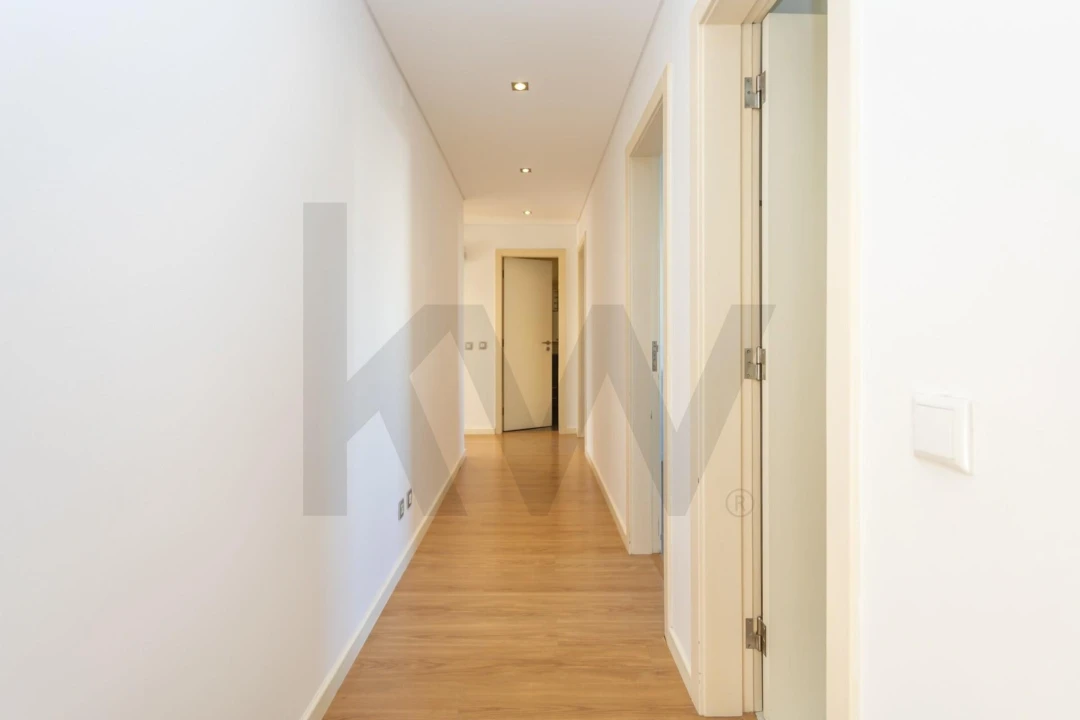 Apartamento T3 para Venda em Seixal, Arrentela e Aldeia de Paio Pires Foto 11