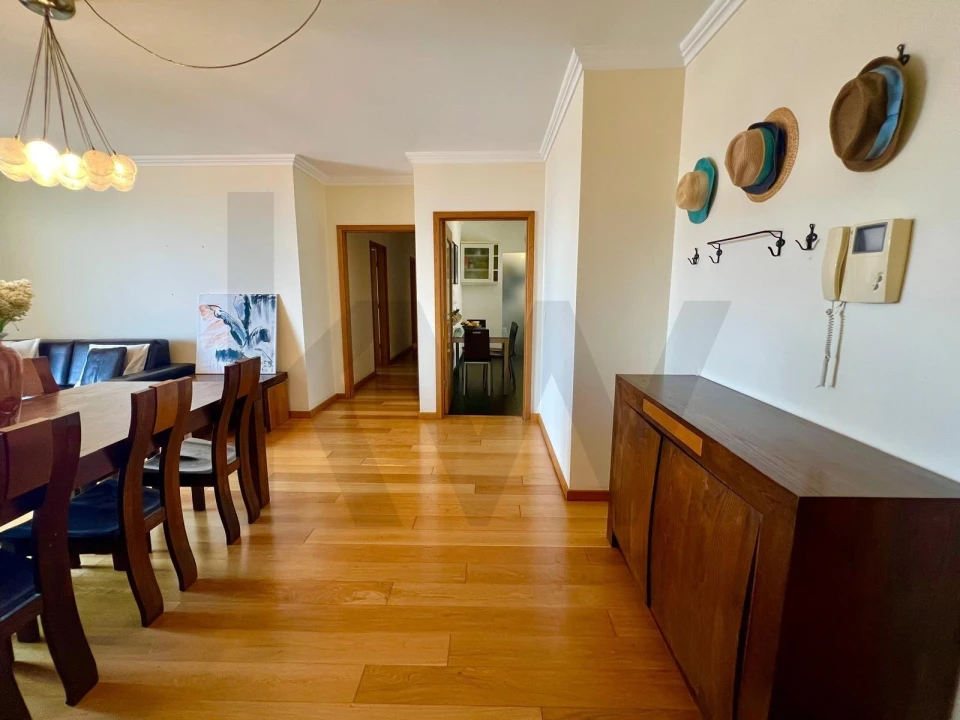 Apartamento T3 para Venda em Caniço Foto 5