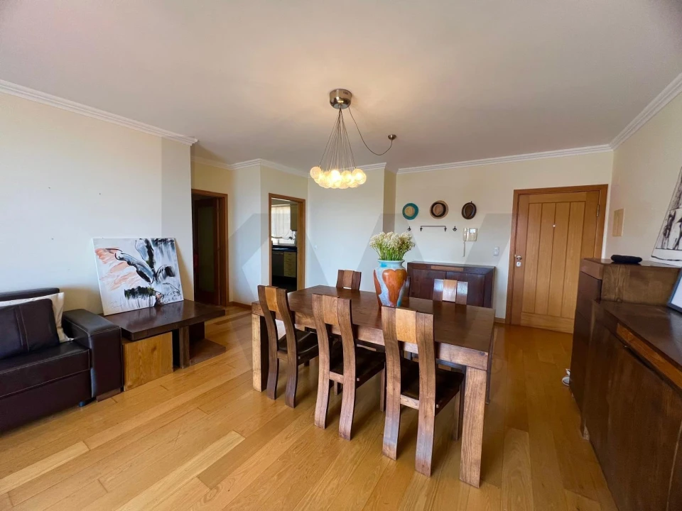 Apartamento T3 para Venda em Caniço Foto 4