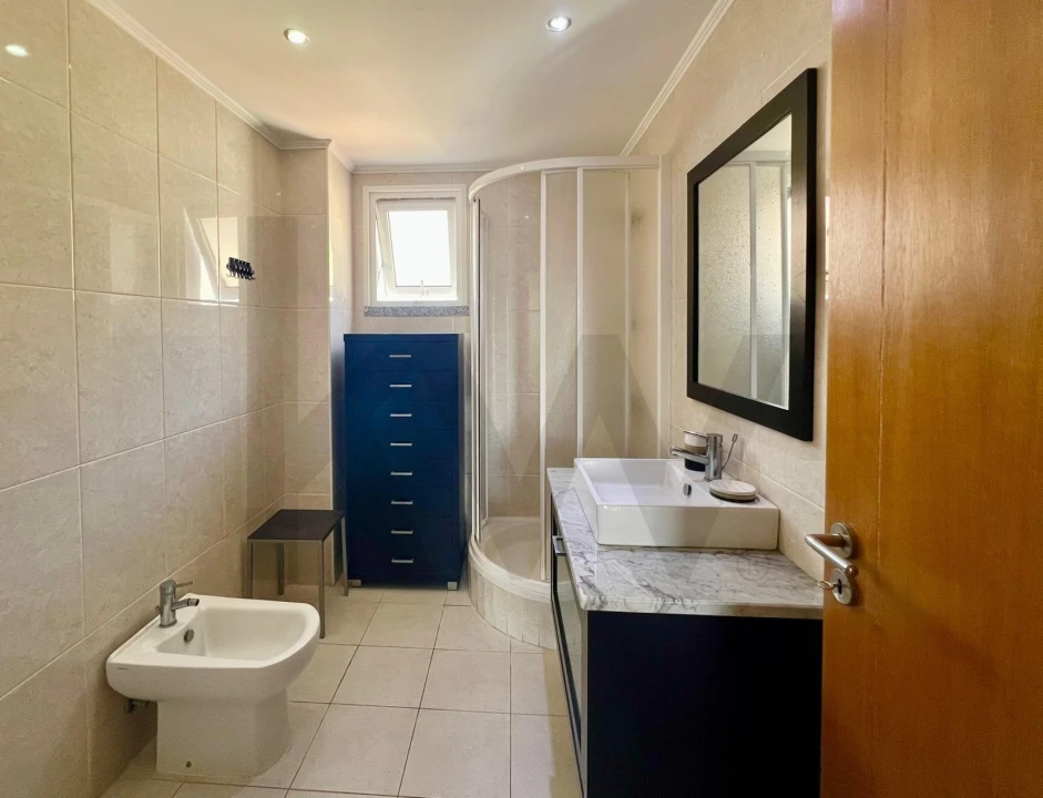 Apartamento T3 para Venda em Caniço Foto 10