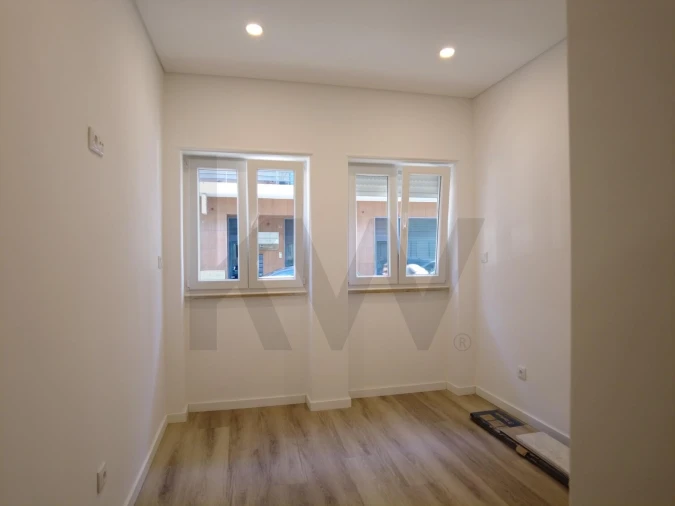 Apartamento T2 para Venda em Alto do Seixalinho, Santo André e Verderena Foto 9