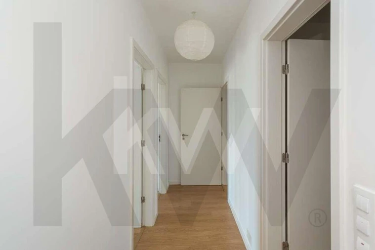 Apartamento T3 para Arrendamento em Avenidas Novas Foto 20